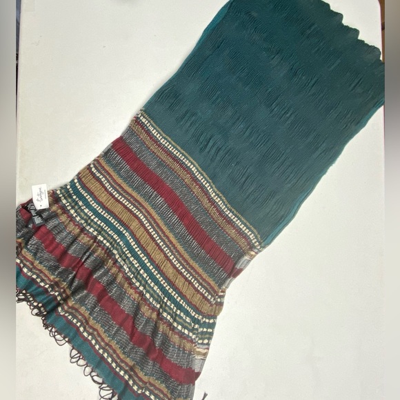 Free with Purchase - Picture 1 of 7